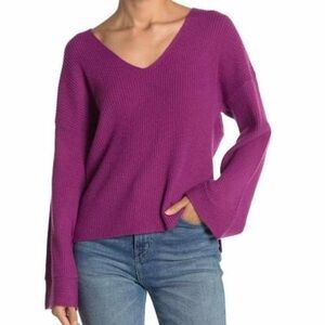Nordstrom Free Press Sweater V-Neck Ribbed Knit Bell Sleeve